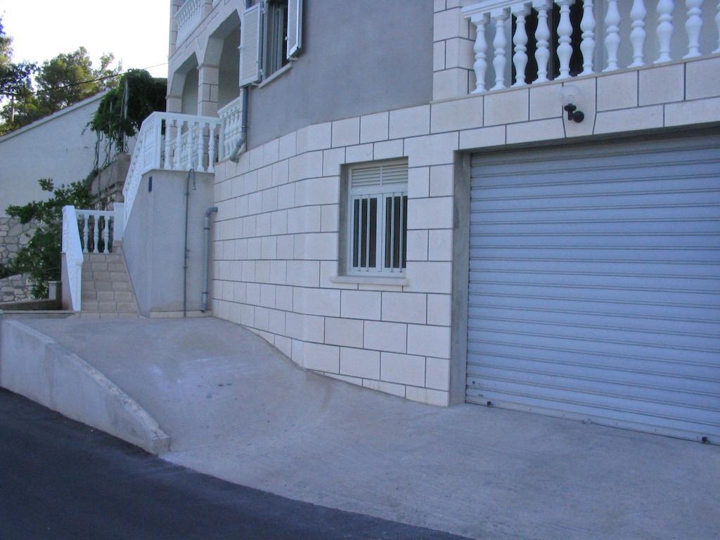 Apartments Gugic Prigradica Exterior foto